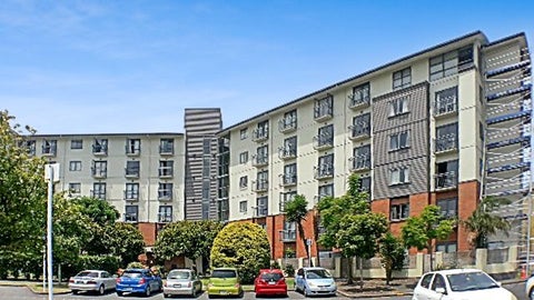1E/10 Crown Lynn Place, New Lynn, Auckland