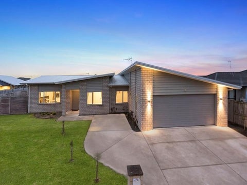 16 Piwakawaka Court, Rototuna North, Hamilton