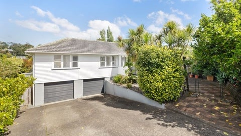 22 Avonleigh Road, Green Bay, Auckland