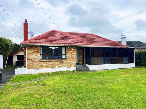 43 McAnnalley Street, Manurewa East, Auckland