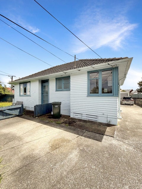 2/11 Mcbain Grove, Avalon, Lower Hutt