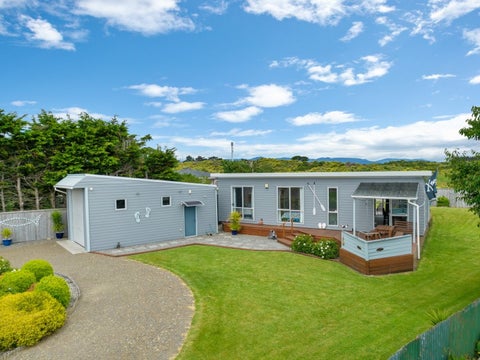11 Ramona Avenue, Waitārere Beach, Levin