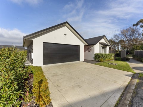 7 Butler Place, Fitzherbert, Palmerston North