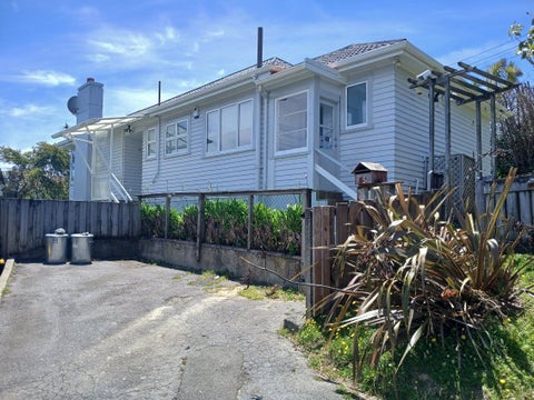 35 Woburn Road, Northland, Wellington