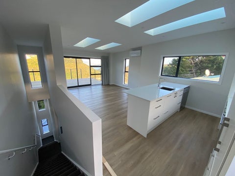 27B Kitchener Terrace, Johnsonville, Wellington