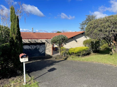 9 Stapleford Crescent, Browns Bay, Auckland