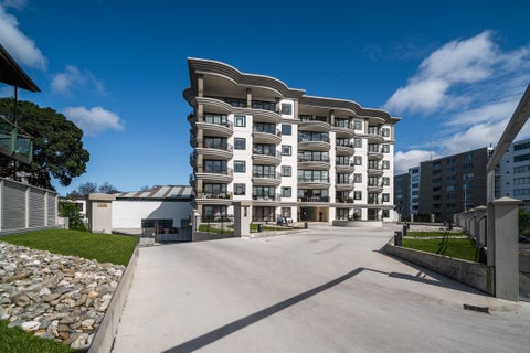 2E/118 Gladstone Road, Parnell, Auckland