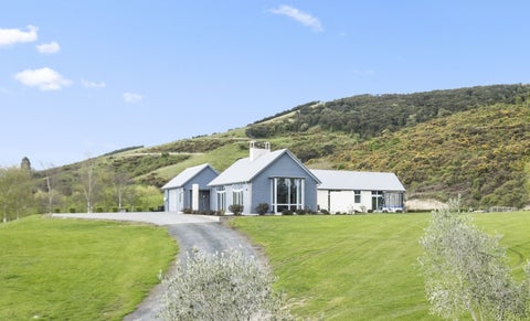 412 Outram-Mosgiel Road, North Taieri, Outram