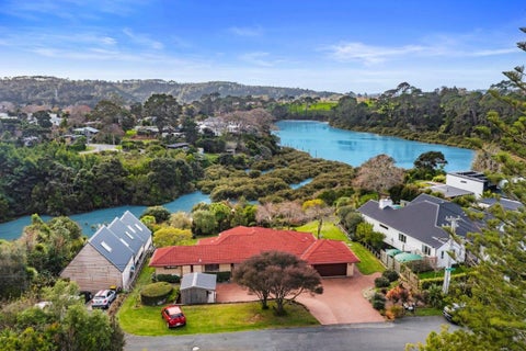 41 Kent Terrace, Riverhead, Riverhead