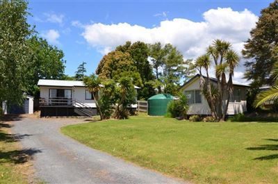 17 Bell Road, Beachlands, Auckland