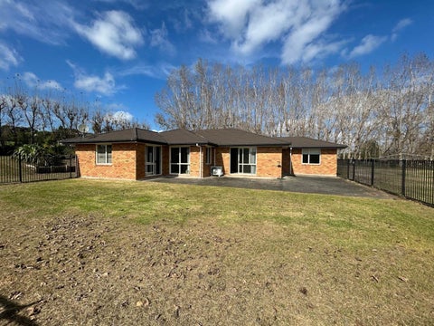 218 State 16 Highway, WHENUAPAI, AUCKLAND