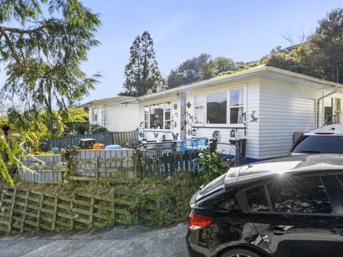 113 Coast Road, Wainuiomata, Lower Hutt