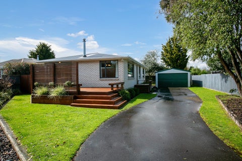 8 Thomas Place, Leamington, Cambridge