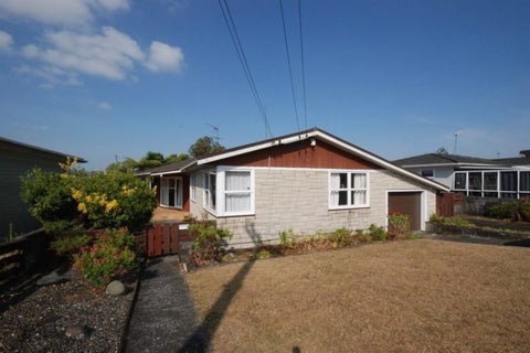 7 Hollinbrigg Place, Manurewa, Auckland