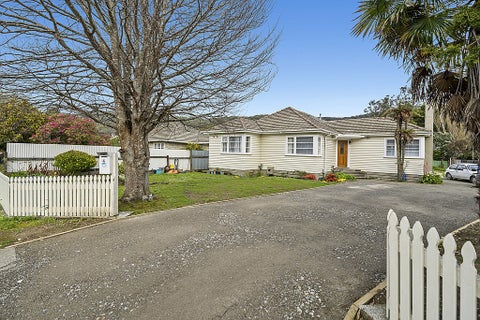 4 Wood Street, Wainuiomata, Lower Hutt