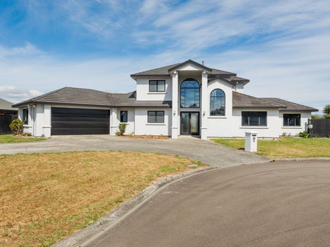 69 Royal Oak Drive, Kelvin Grove, Palmerston North