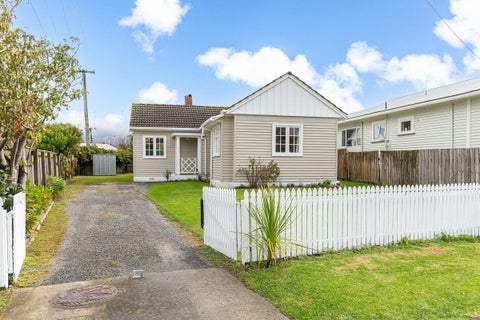 8 Crawford Green, Miramar, Wellington