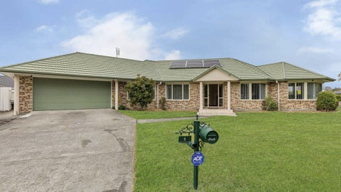 1 Gairloch Place, Wattle Downs, Auckland