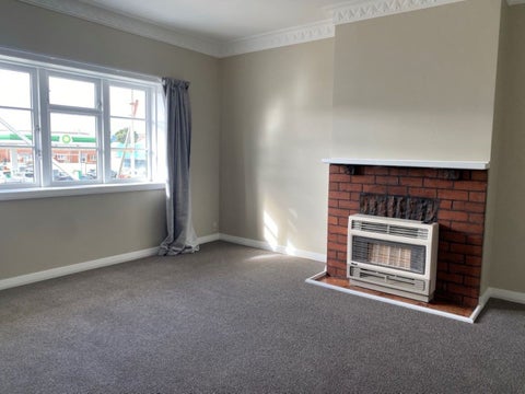 73 Whites Line, WAIWHETU, LOWER HUTT