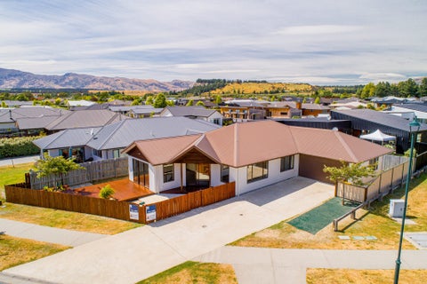 25 Sherwin Avenue, Albert Town, Wanaka