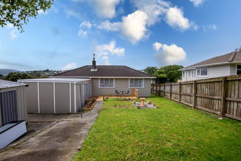19 Desert Gold Street, Ascot Park, Porirua