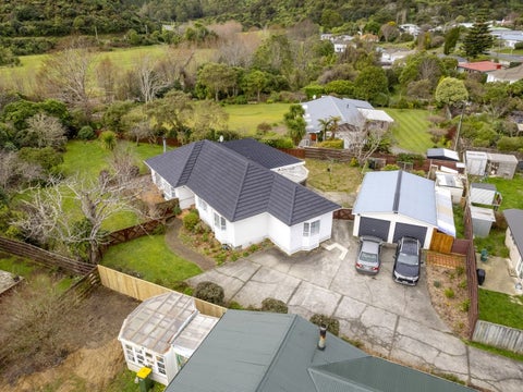 115 Hine Road, Wainuiomata, Lower Hutt