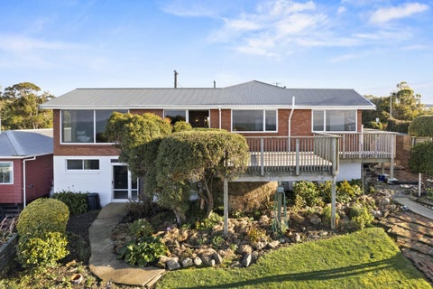 11 Rata Street, Kaka Point