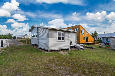 22 Findlay Street, Waimarino, National Park