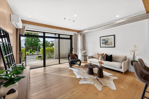 4/165 Hobsonville Point Road, Hobsonville, Auckland