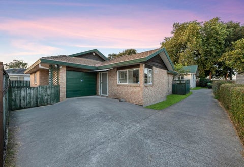 2/75 Jellicoe Road, Manurewa, Auckland