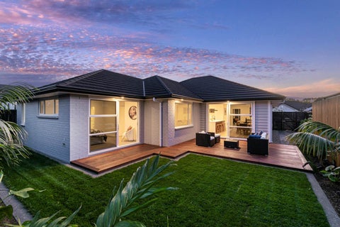7 Houpuni Road, Wainui, Wainui