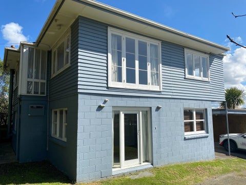 1/80 College Road, Northcote, Auckland