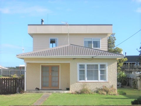 8 Shortt Street, Foxton Beach, Foxton