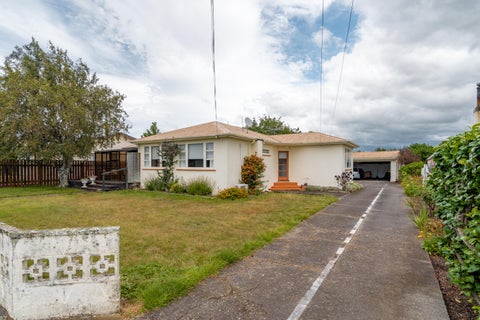 10 Cologne Street, Martinborough