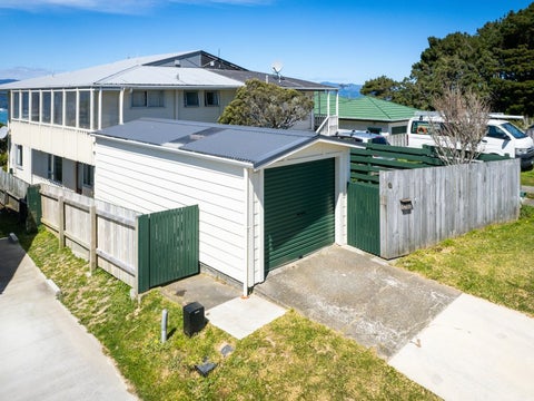 9A Edgecombe Street, Newlands, Wellington