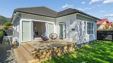 2/12 Trafalgar Street, Waiwhetu, Lower Hutt
