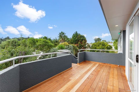 2/46 Lauderdale Road, Birkdale, Auckland