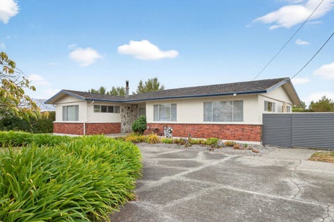 36 Costley Street, Carterton