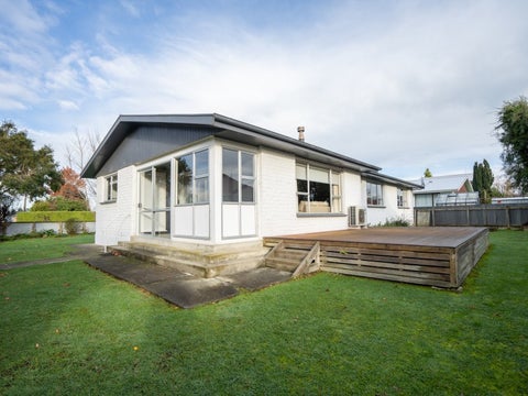 332 Great North Road, Winton, Winton