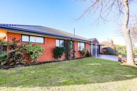 11 Villa Grove, Ilam, Christchurch