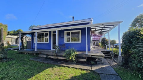 39 Sale Street, Ross