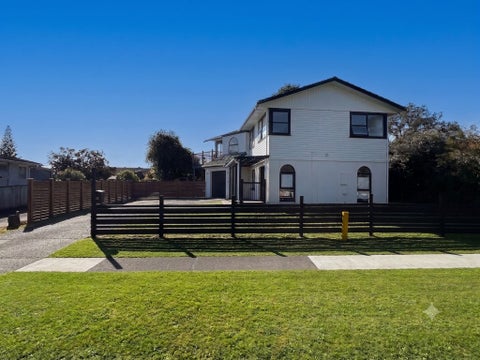 16 Carbery Place, Manurewa, Auckland
