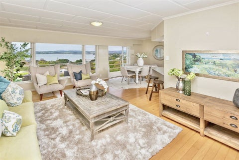 6 Montgomery Crescent, Cockle Bay, Auckland