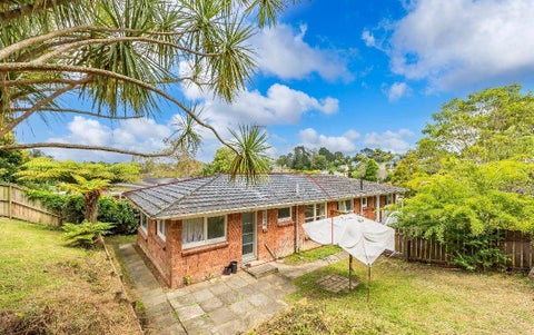 2/59 Ayton Drive, Tōtara Vale, Auckland