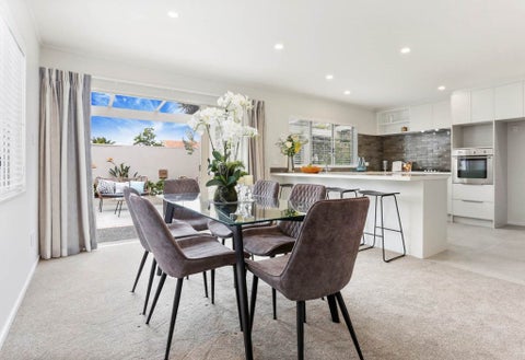 2/17 Tawhiri Road, One Tree Hill, Auckland