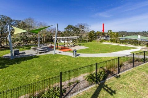 4A Windy Ridge Road, Glenfield, Auckland