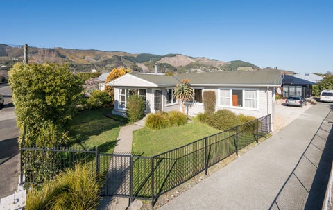 16 Sutton Street, Richmond