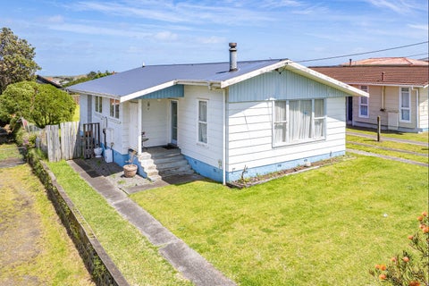 34 Ruapehu Street, Castlecliff, Whanganui