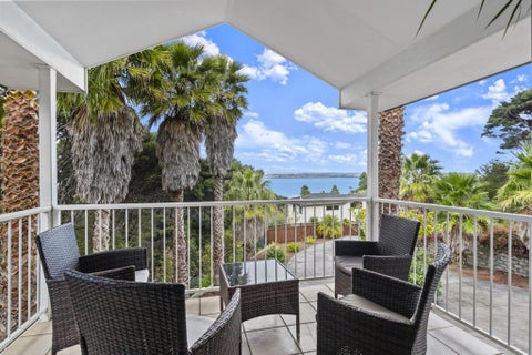 134I Rangatira Road, Beach Haven, Auckland