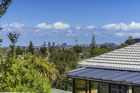 39 Girrahween Drive, Totara Vale, Auckland